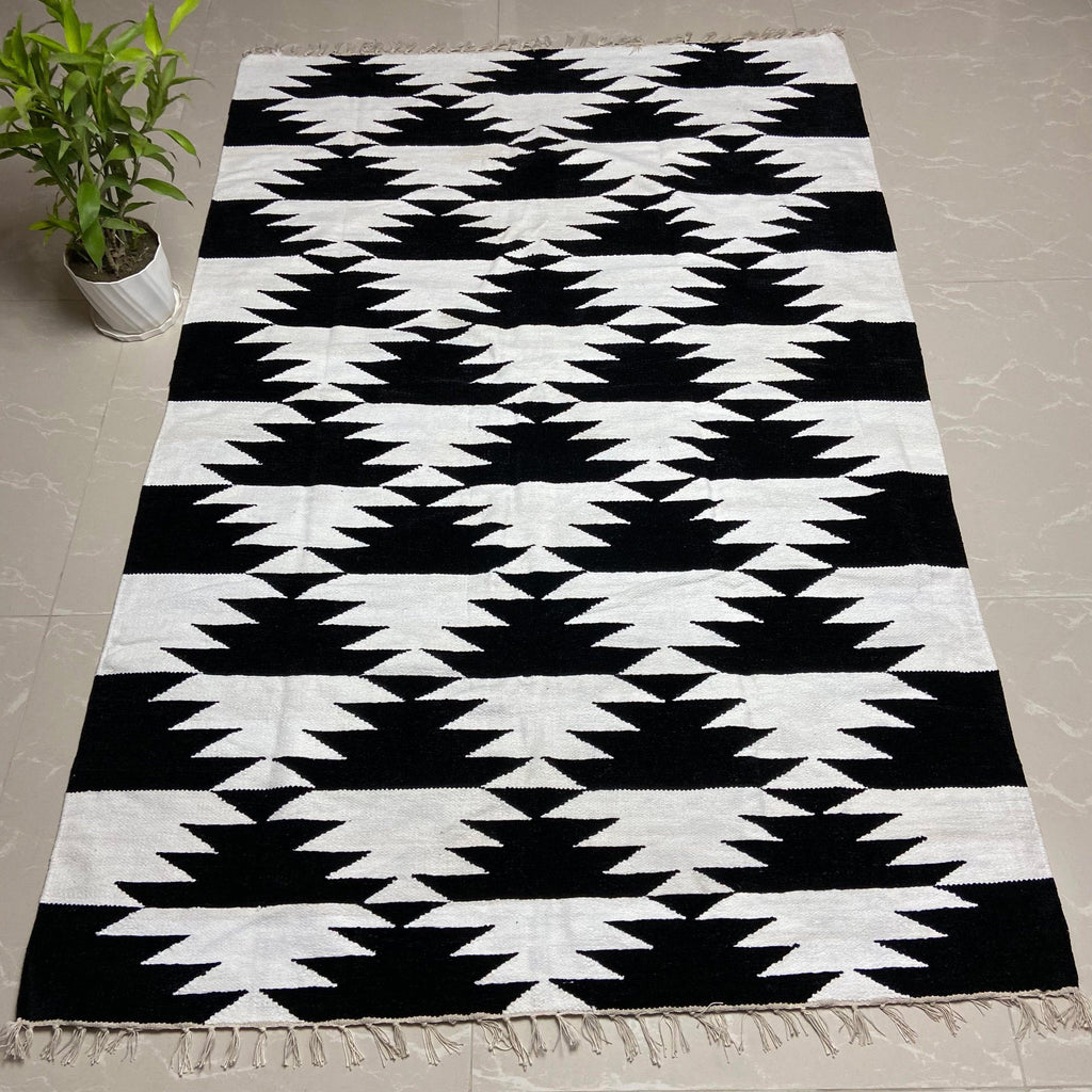 Boho Style Black Hand Loomed Velvet Shatranji  Rug For Attractive Home Decoration - Wowvious